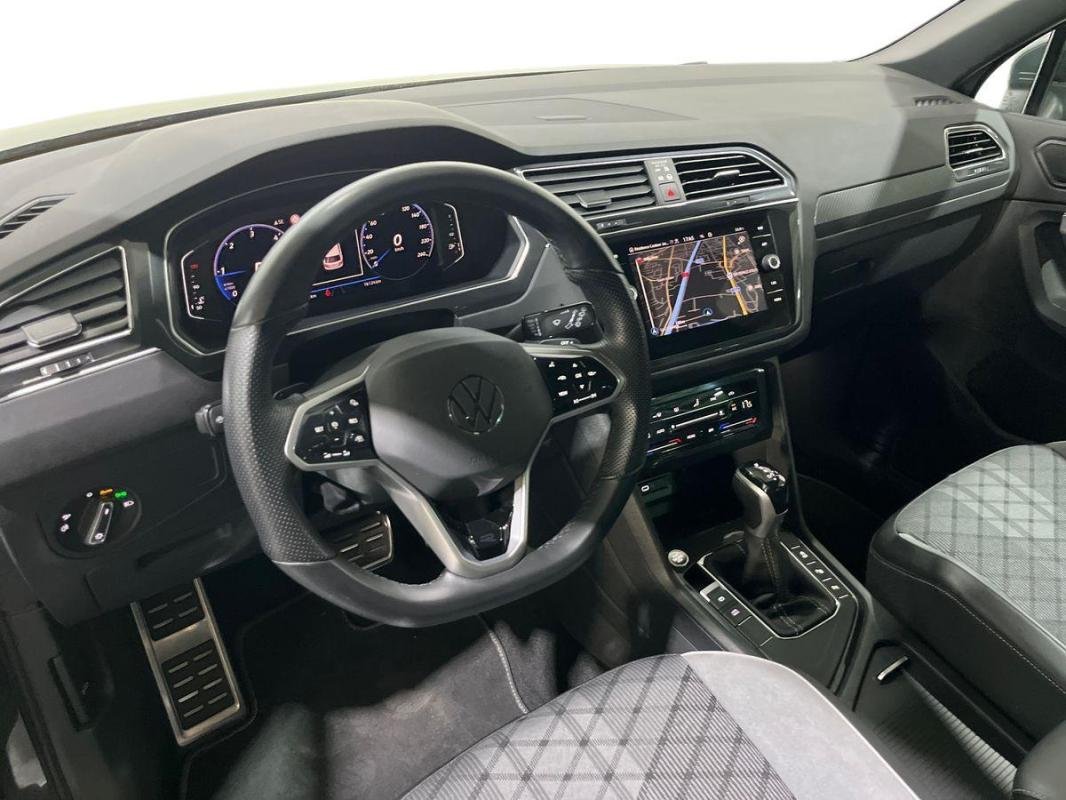 Volkswagen Tiguan - Photo 9