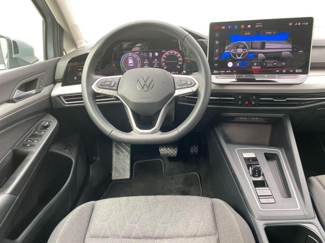 Volkswagen Golf - Photo 24
