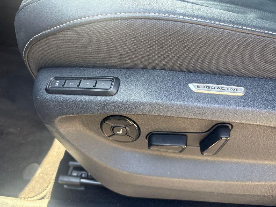 Volkswagen Tiguan - Photo 14