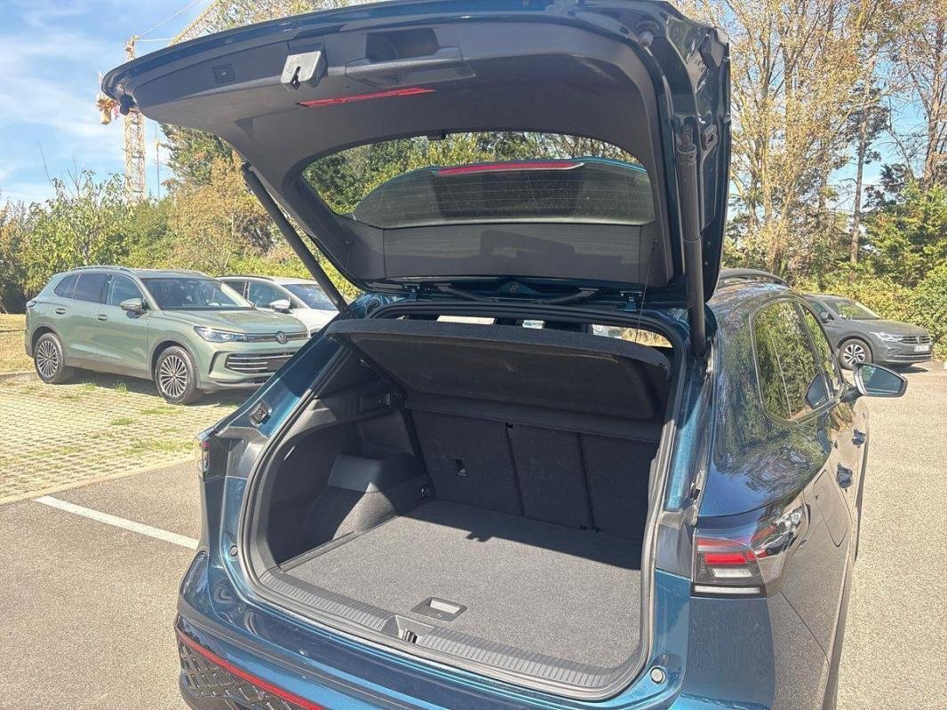 Volkswagen Tiguan - Photo 32