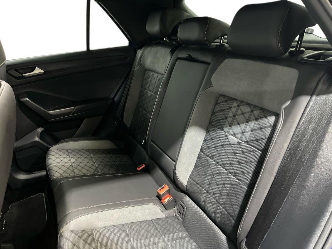 Volkswagen T-Roc - Photo 24