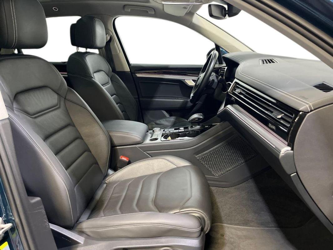 Volkswagen Touareg - Photo 13