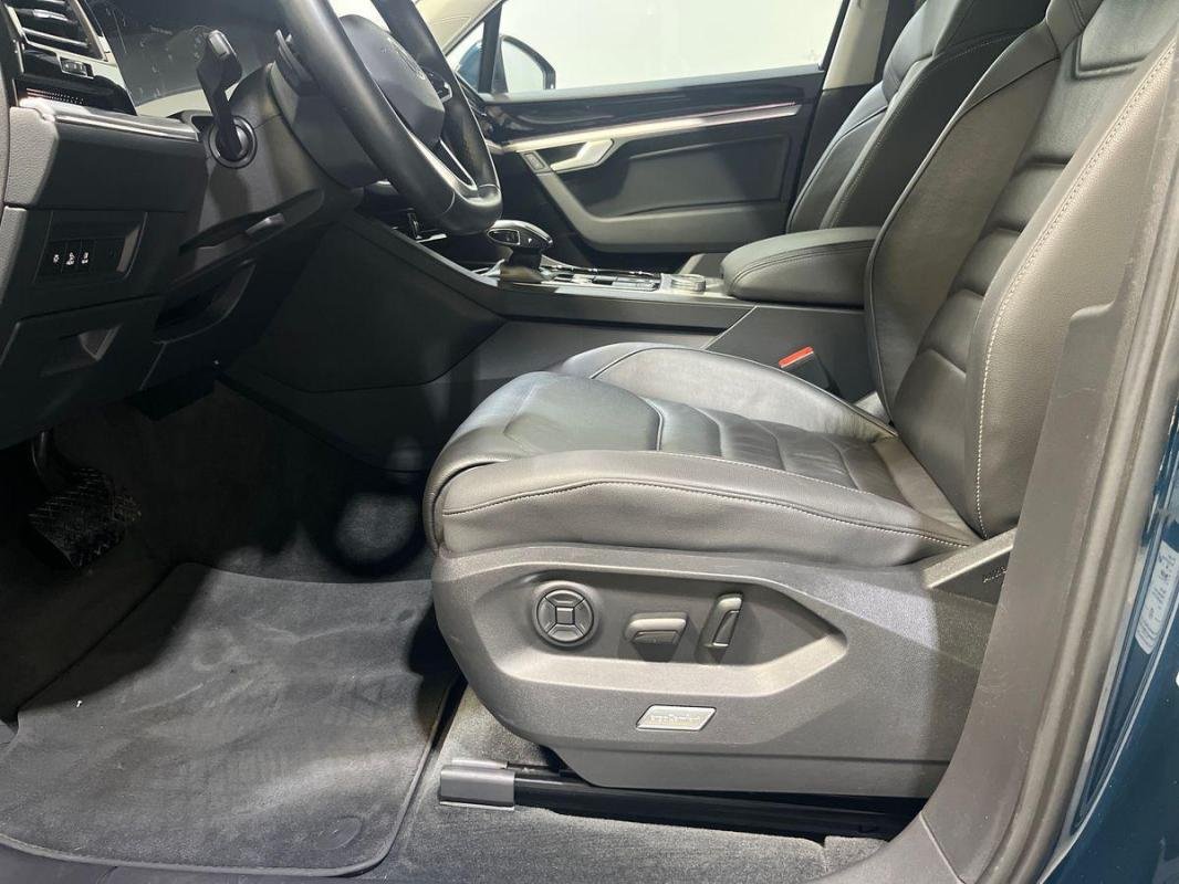 Volkswagen Touareg - Photo 14