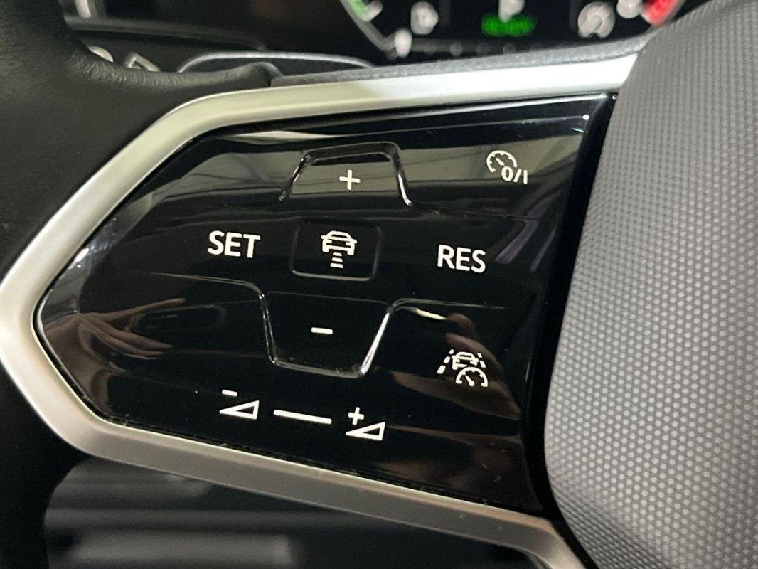 Volkswagen Touareg - Photo 21