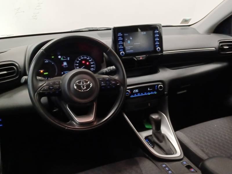 Toyota Yaris - Photo 11