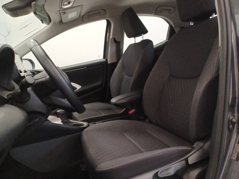 Toyota Yaris - Photo 13