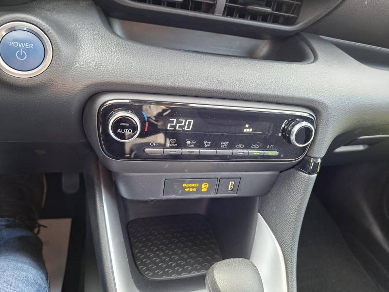 Toyota Yaris - Photo 12
