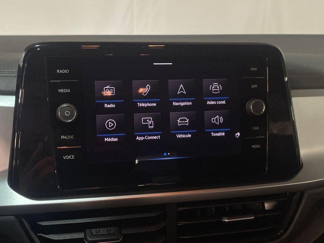 Volkswagen T-Roc - Photo 16