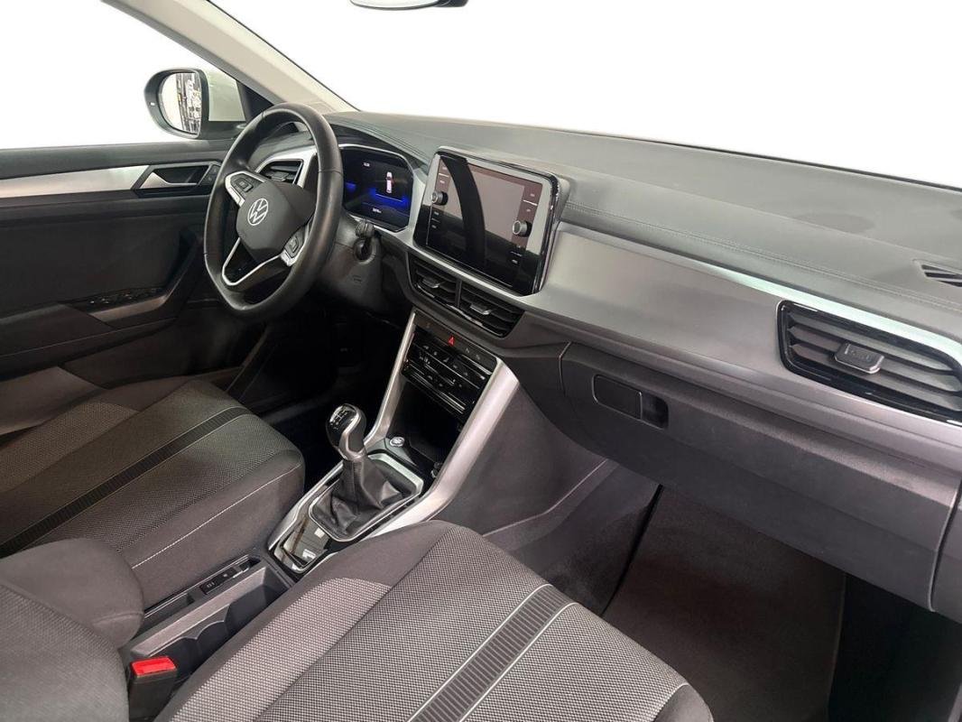 Volkswagen T-Roc - Photo 13