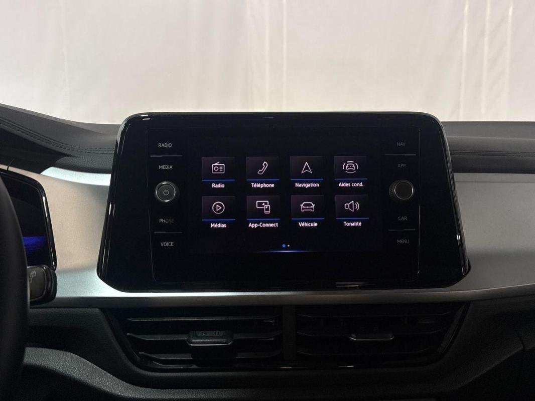 Volkswagen T-Roc - Photo 16