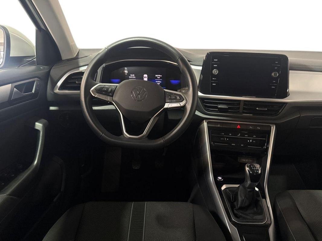 Volkswagen T-Roc - Photo 24