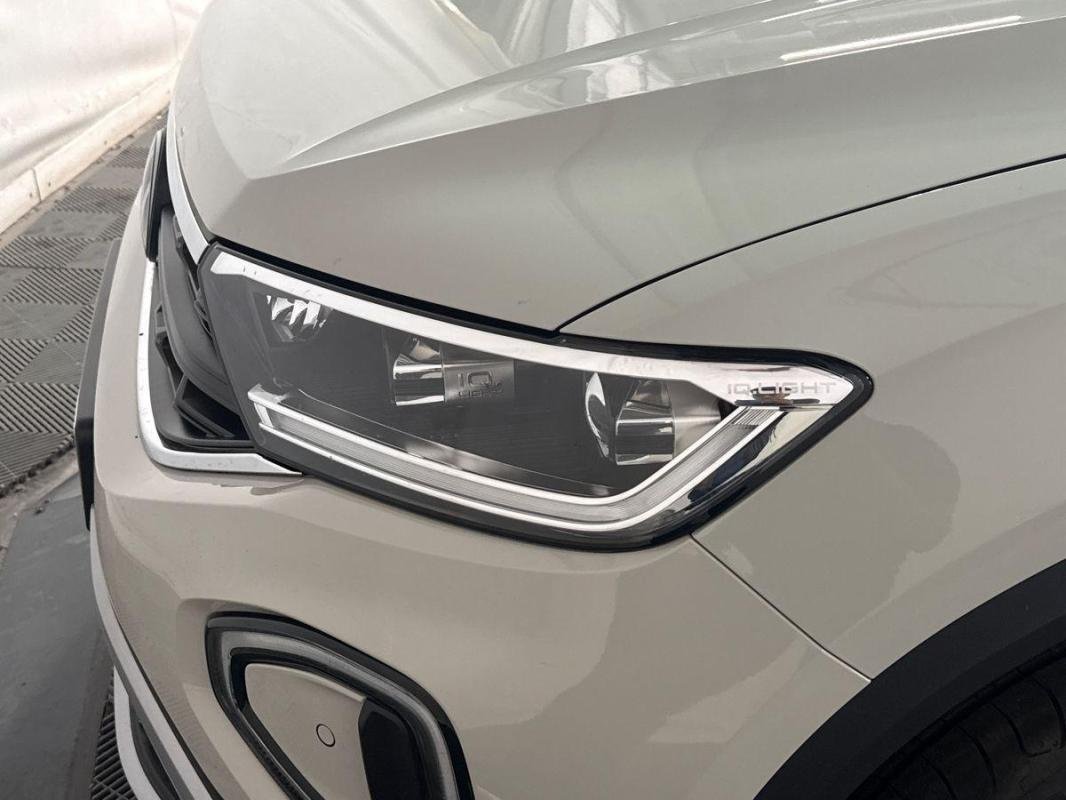 Volkswagen T-Roc - Photo 26