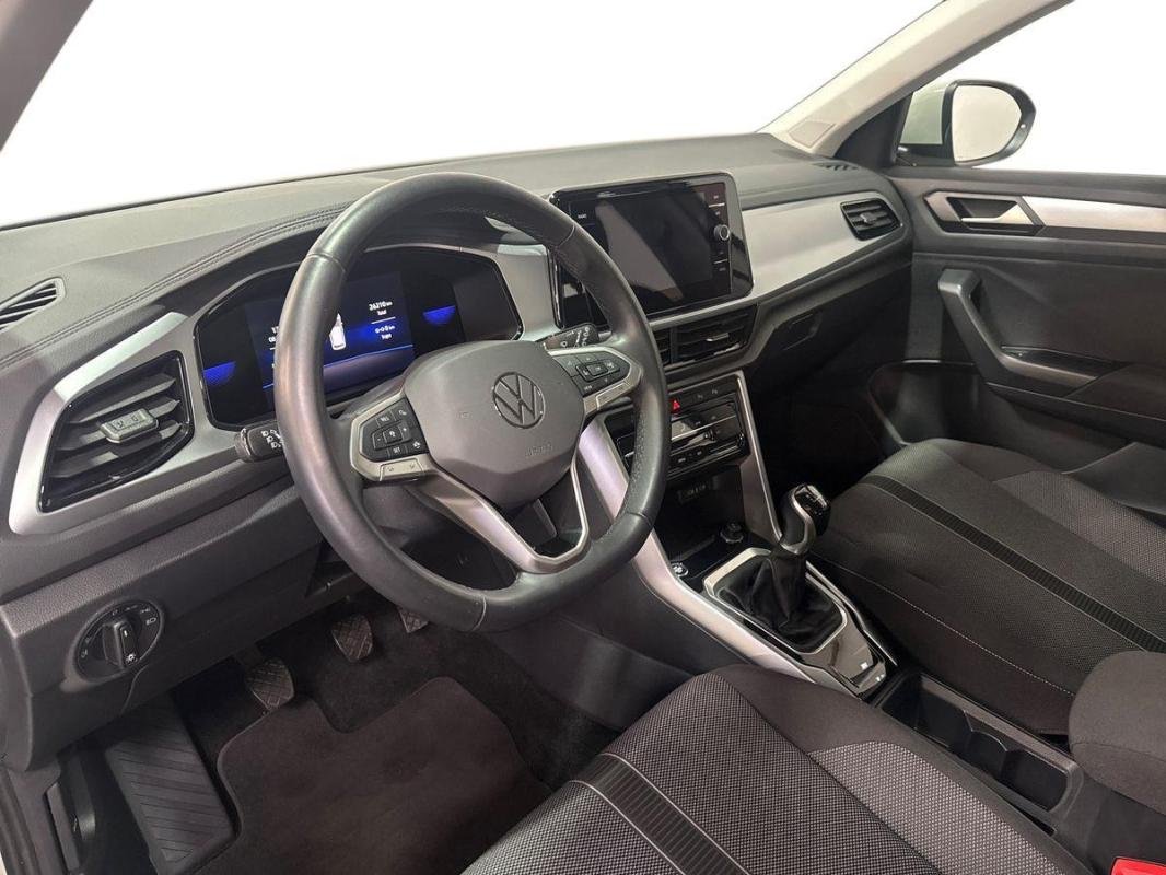 Volkswagen T-Roc - Photo 9