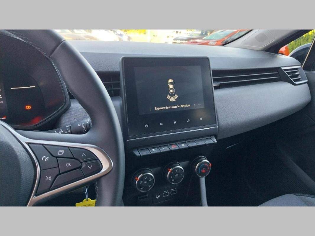 Renault Clio - Photo 18