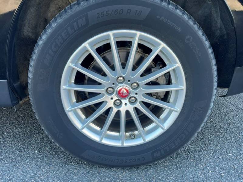 Jaguar F-Pace - Photo 32