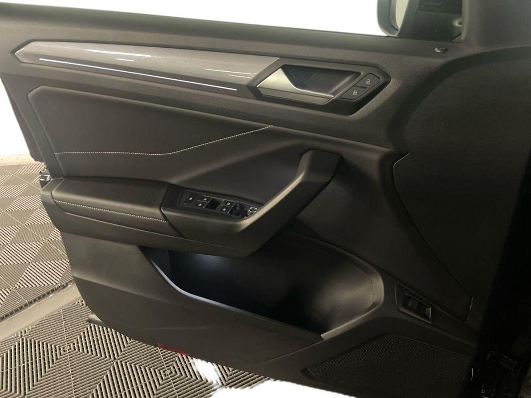 Volkswagen T-Roc - Photo 15