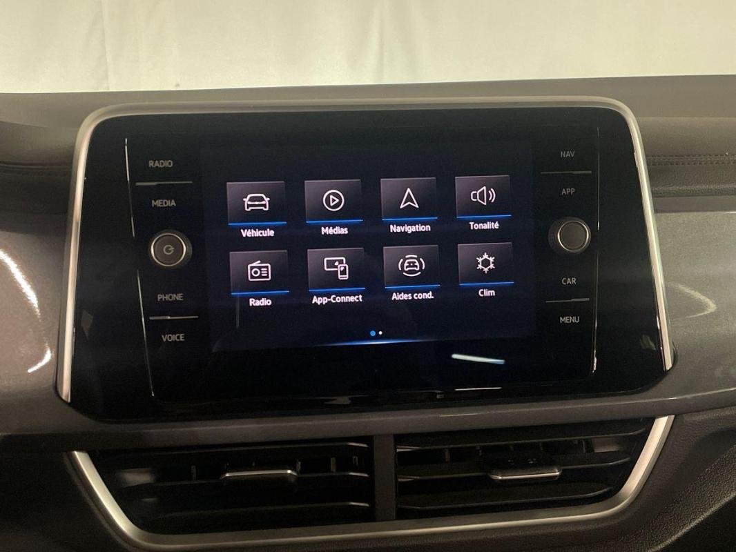 Volkswagen T-Roc - Photo 16