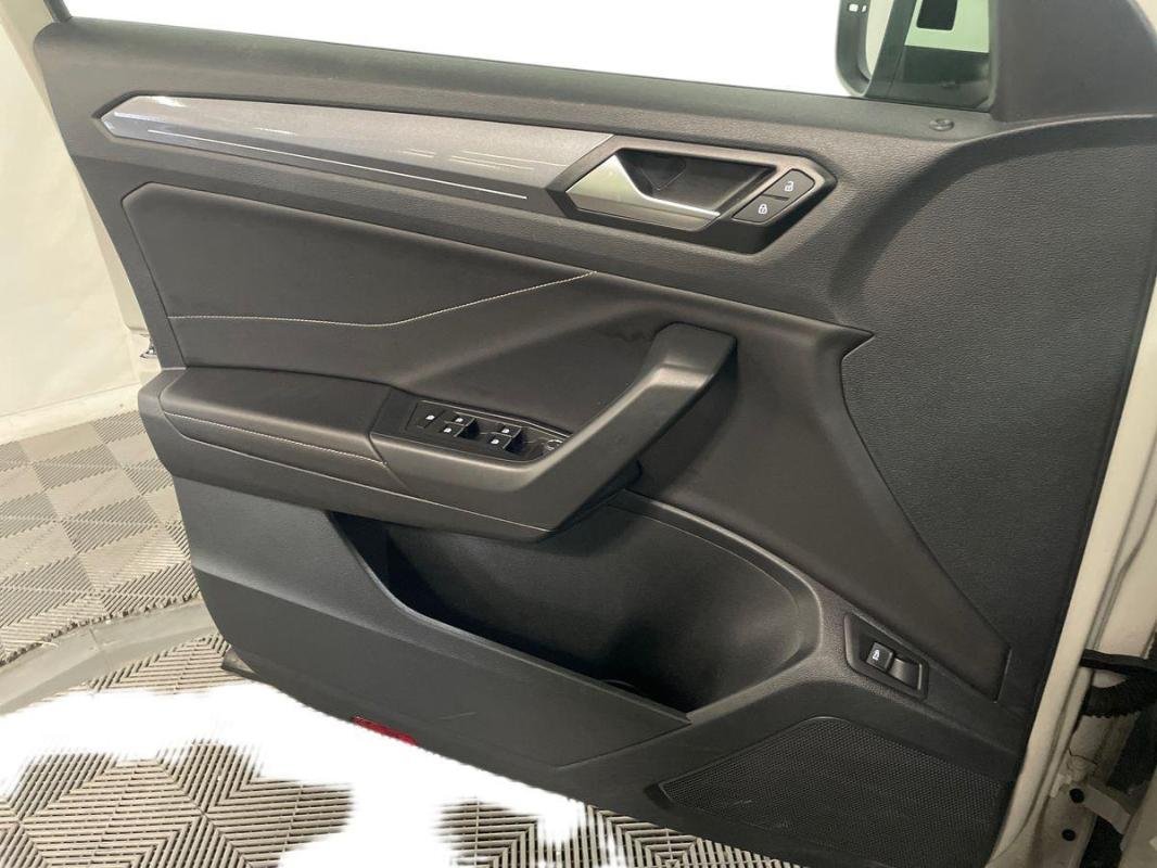 Volkswagen T-Roc - Photo 15