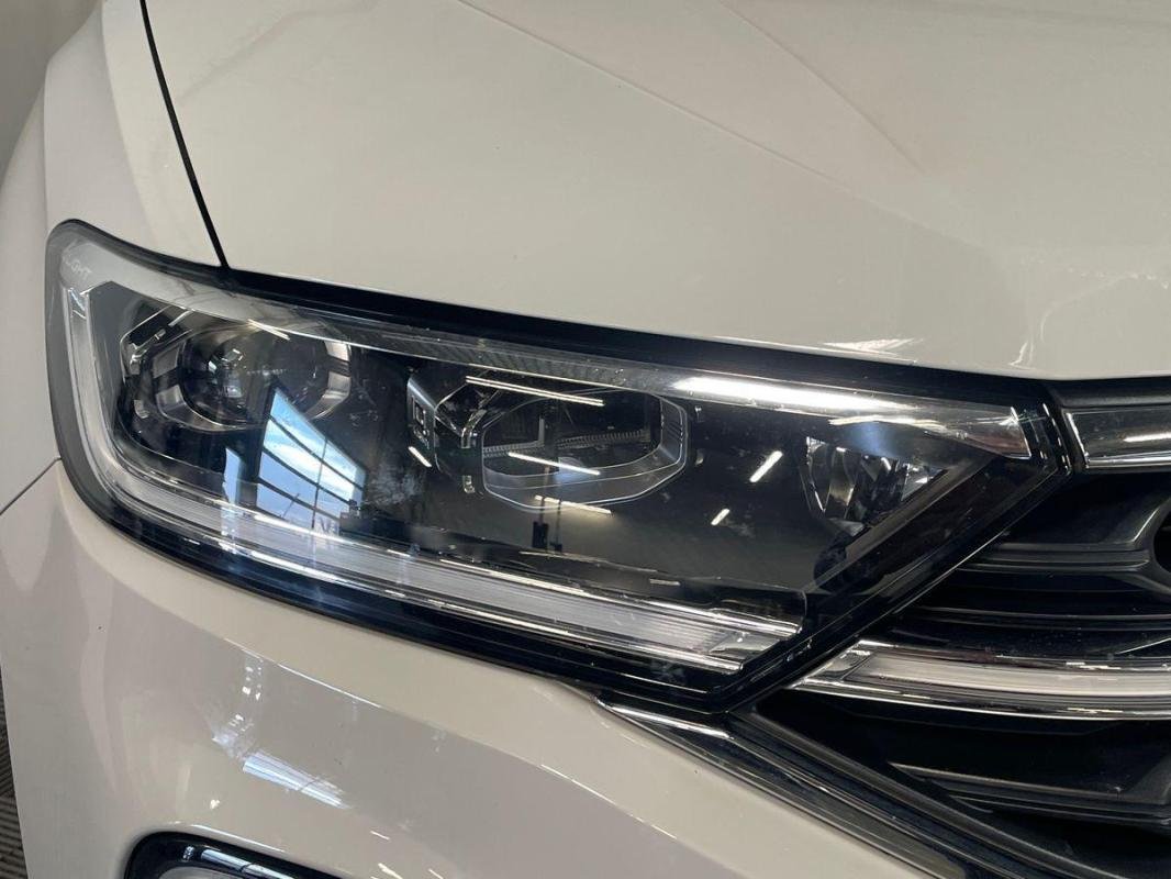 Volkswagen T-Roc - Photo 25