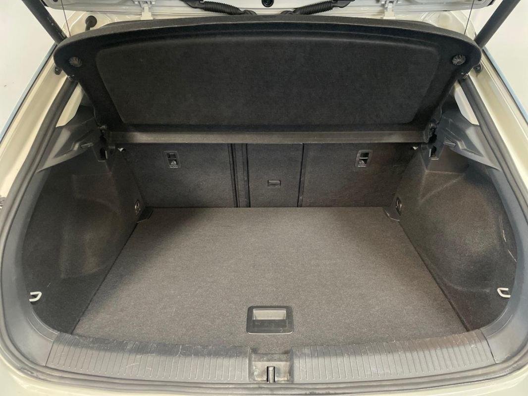 Volkswagen T-Roc - Photo 31