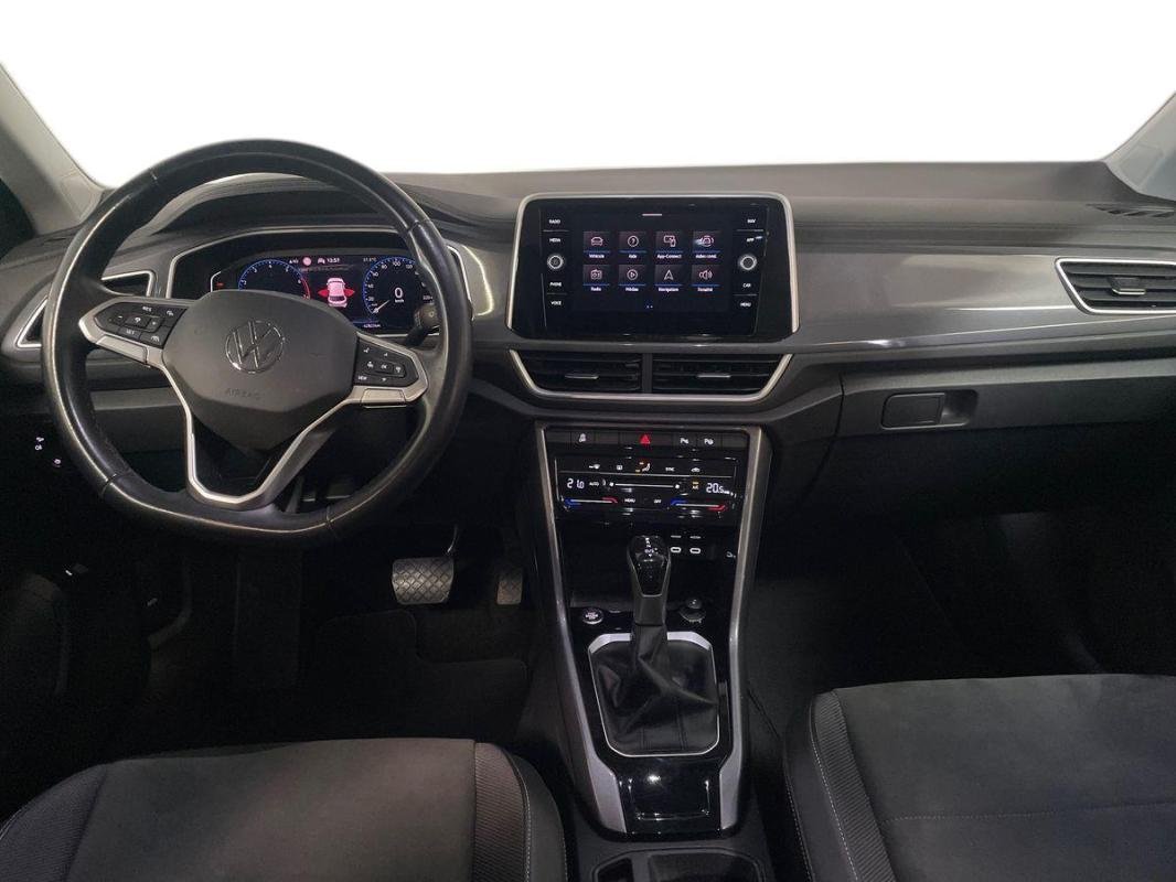 Volkswagen T-Roc - Photo 8
