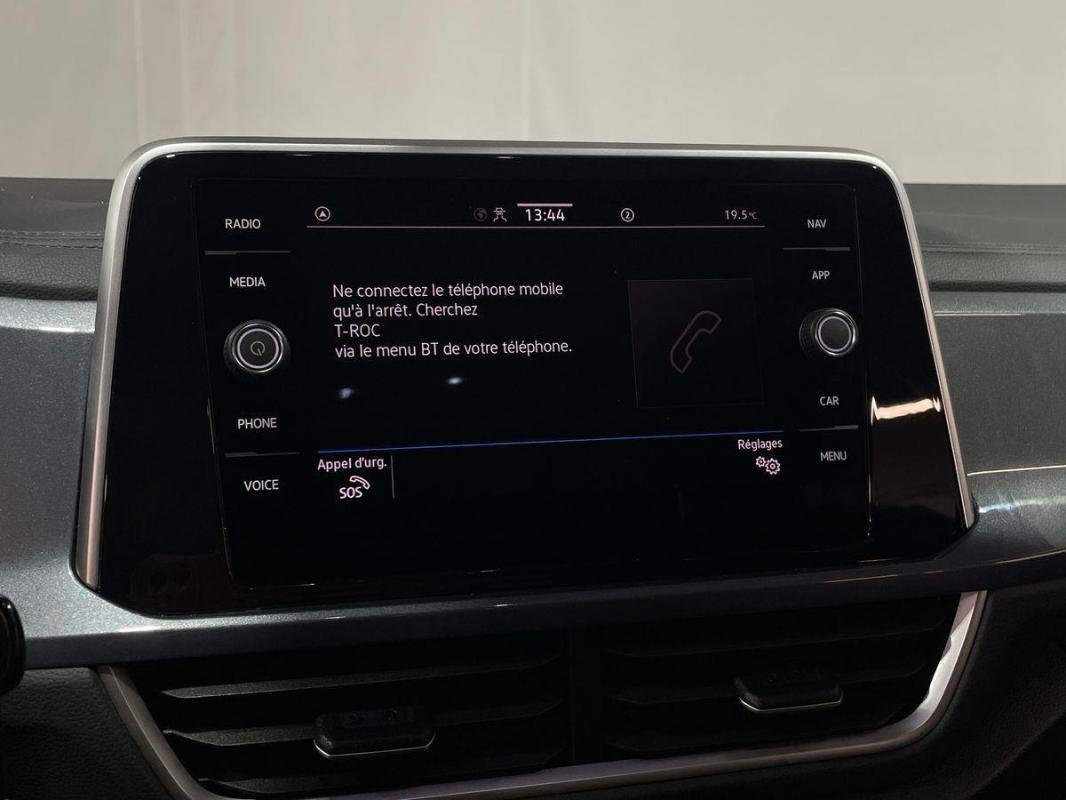 Volkswagen T-Roc - Photo 17