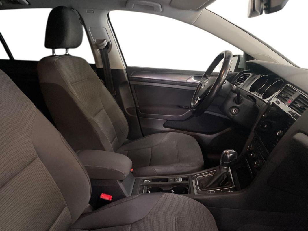 Volkswagen Golf SW - Photo 13