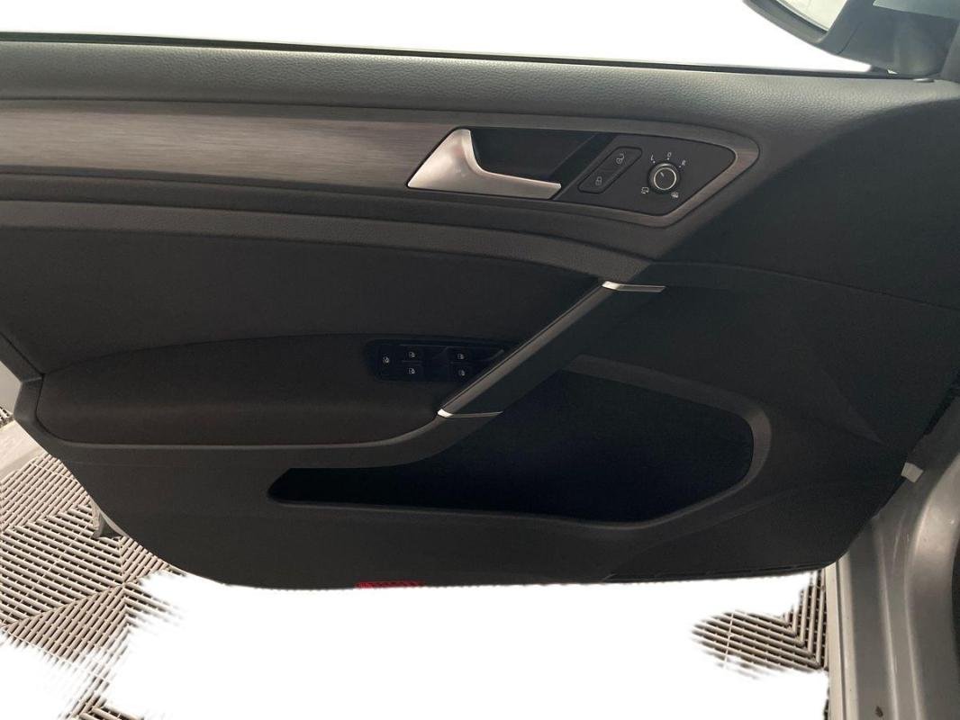 Volkswagen Golf SW - Photo 15