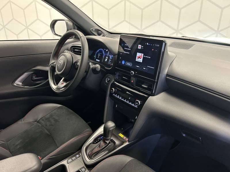 Toyota Yaris - Photo 14