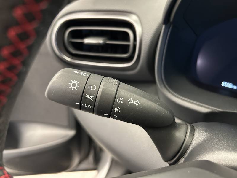 Toyota Yaris - Photo 35