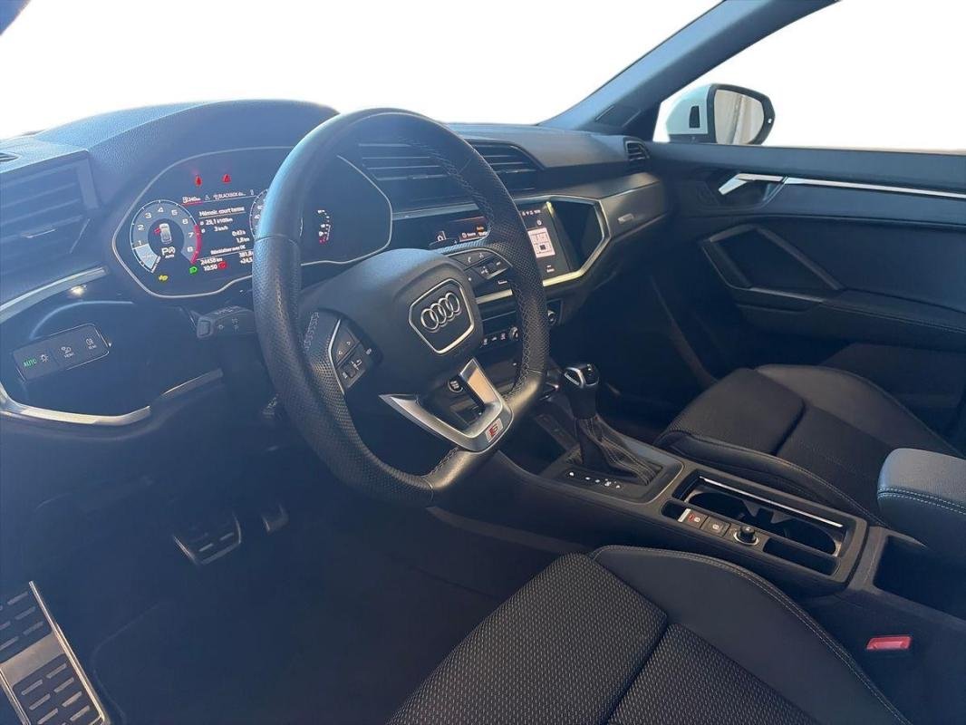 Audi Q3 Sportback - Photo 9