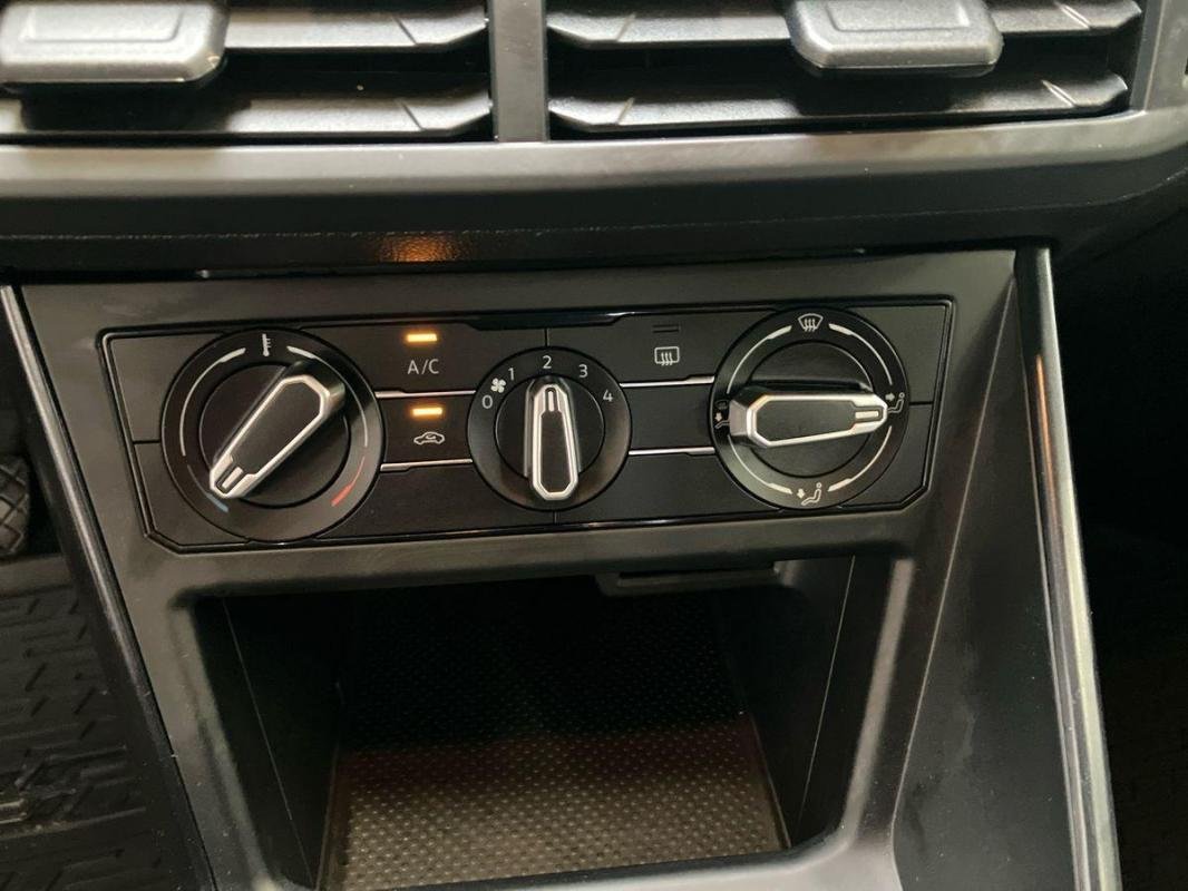 Volkswagen Polo - Photo 19