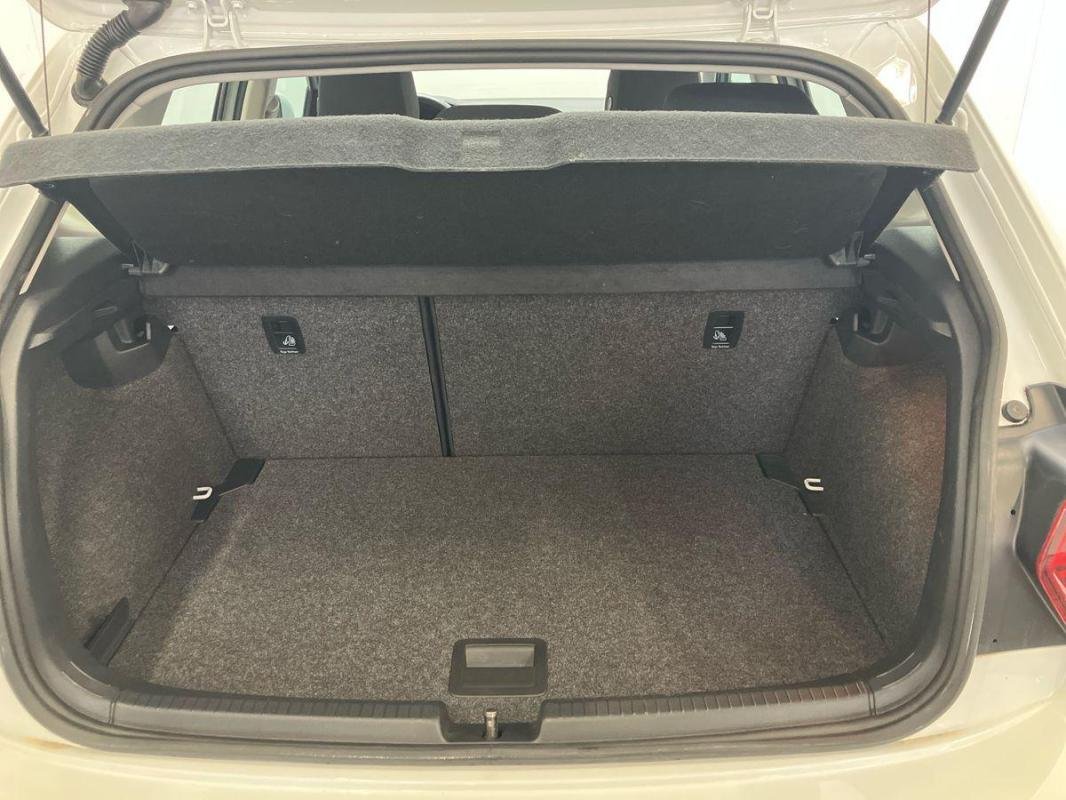 Volkswagen Polo - Photo 31