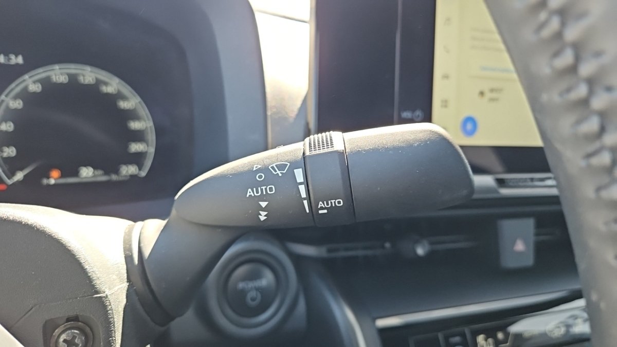Toyota C-HR - Photo 21