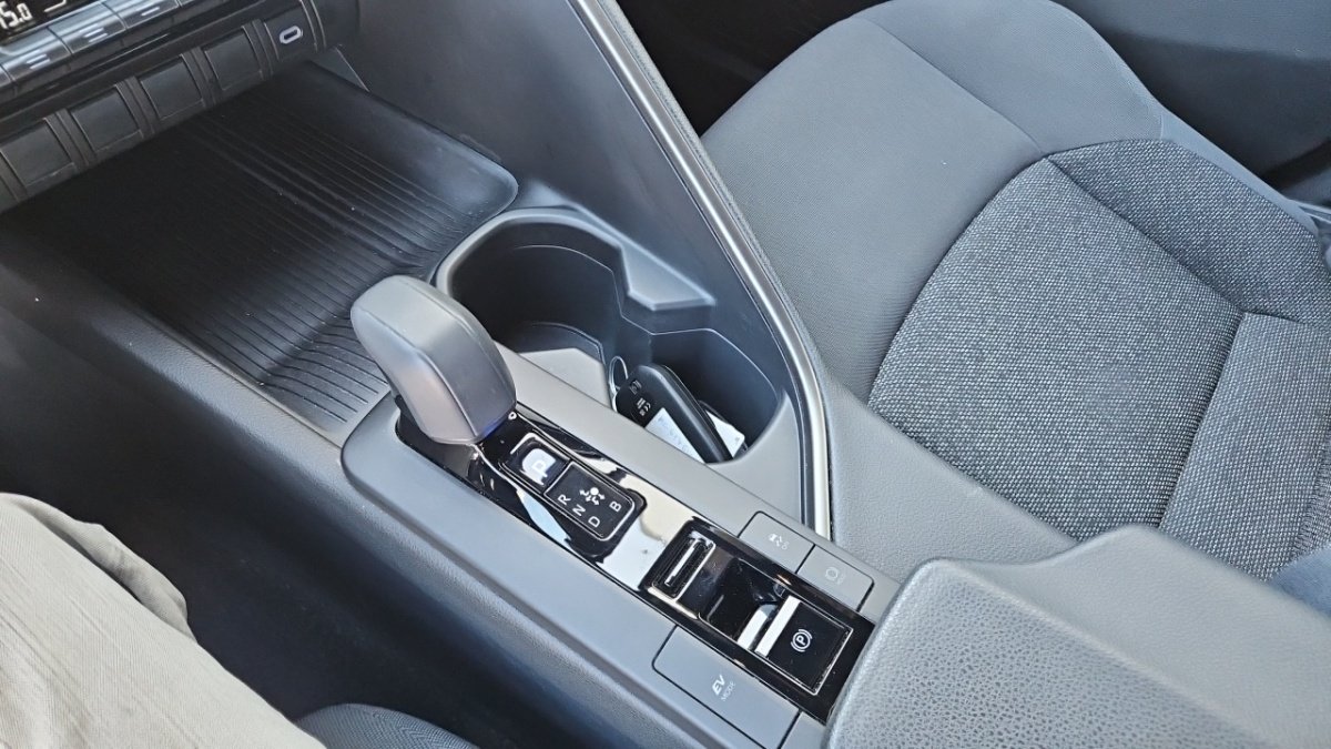 Toyota C-HR - Photo 25