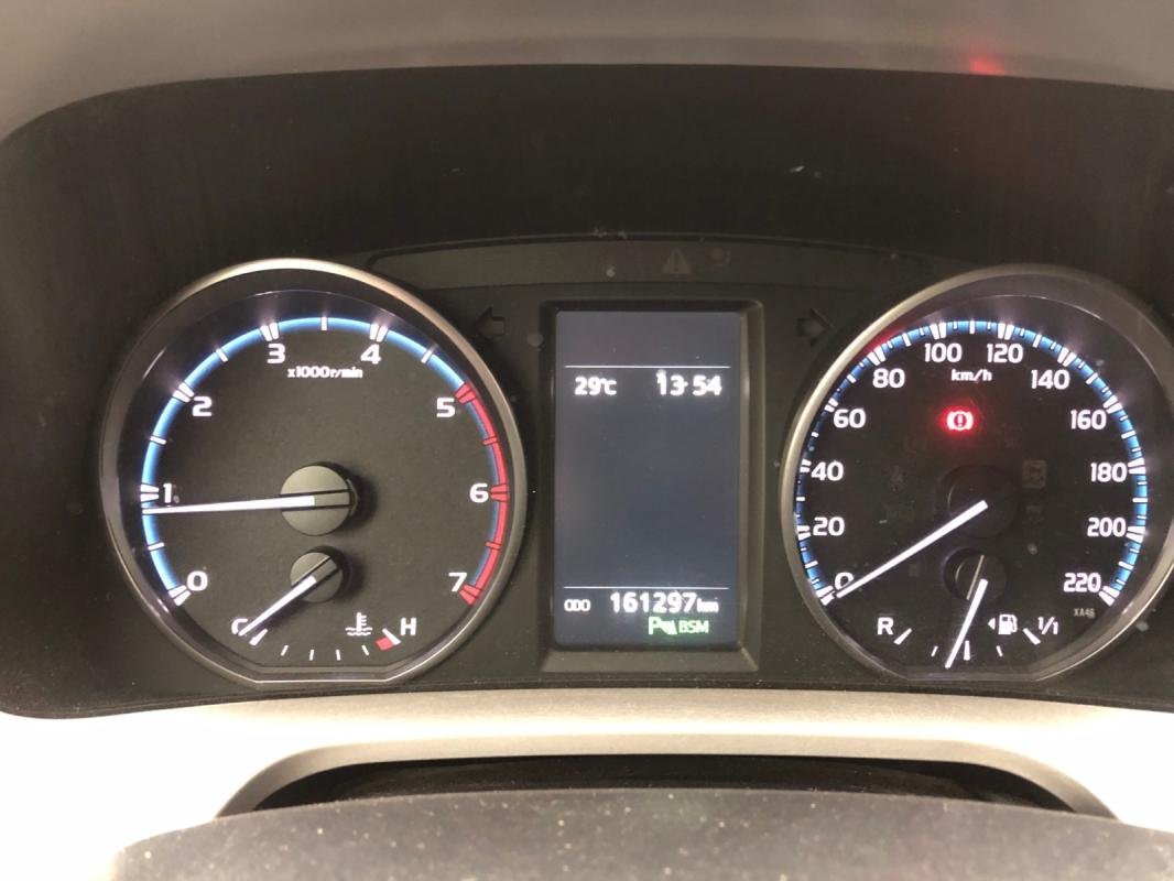 Toyota RAV4 - Photo 12