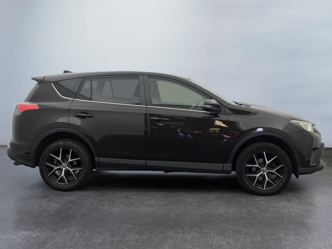 Toyota RAV4 - Photo 6