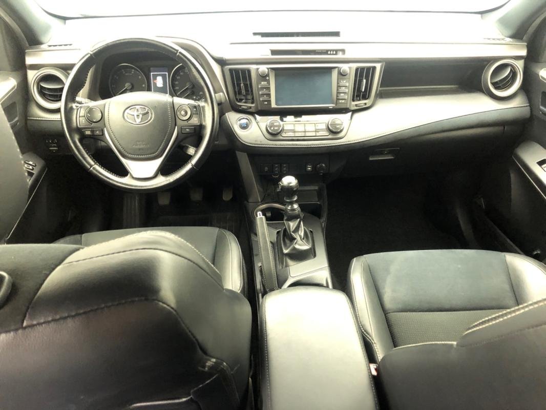 Toyota RAV4 - Photo 10