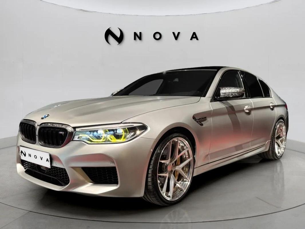 BMW M5 - Photo 1