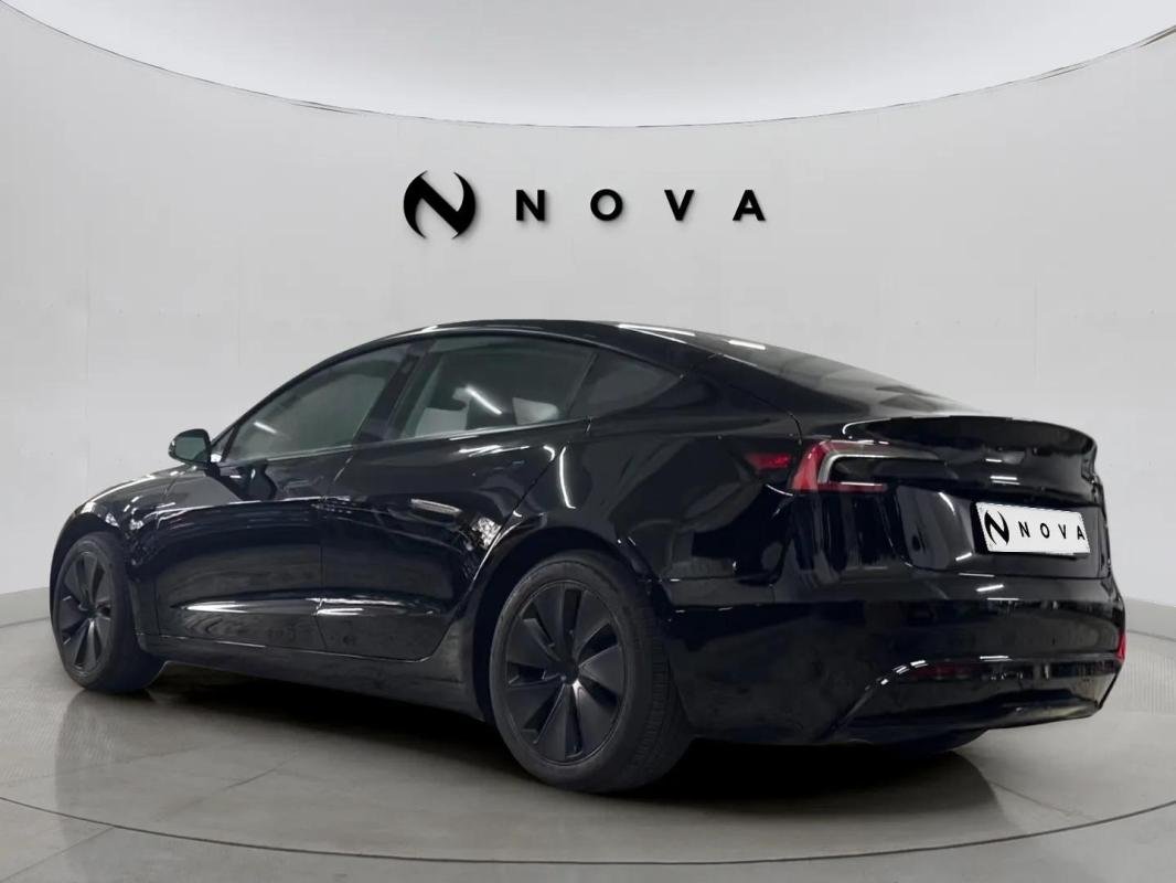 Tesla Model 3 - Photo 3
