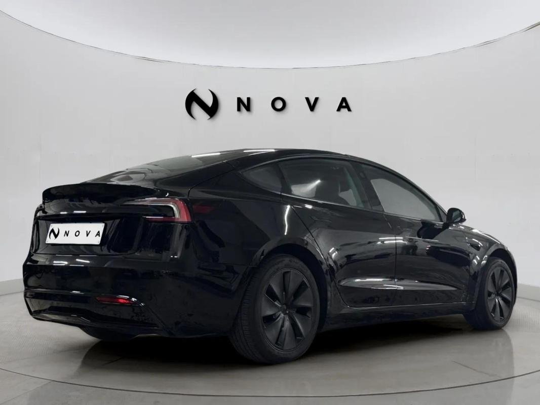 Tesla Model 3 - Photo 4