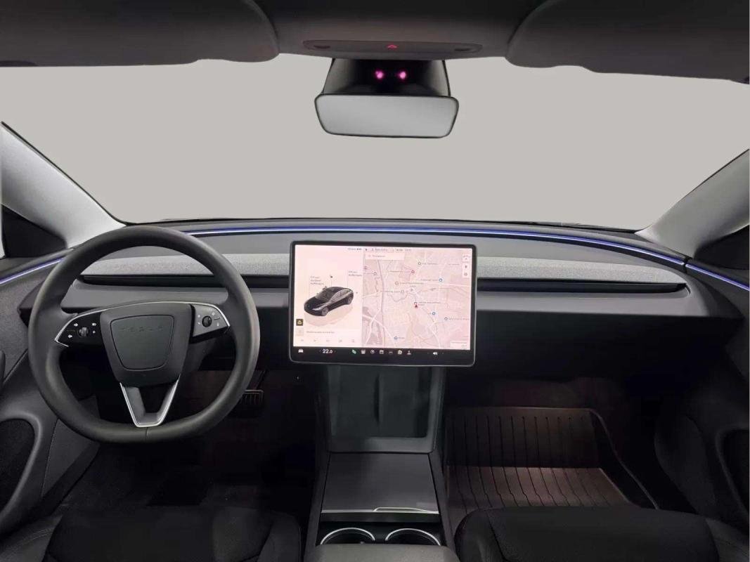 Tesla Model 3 - Photo 8