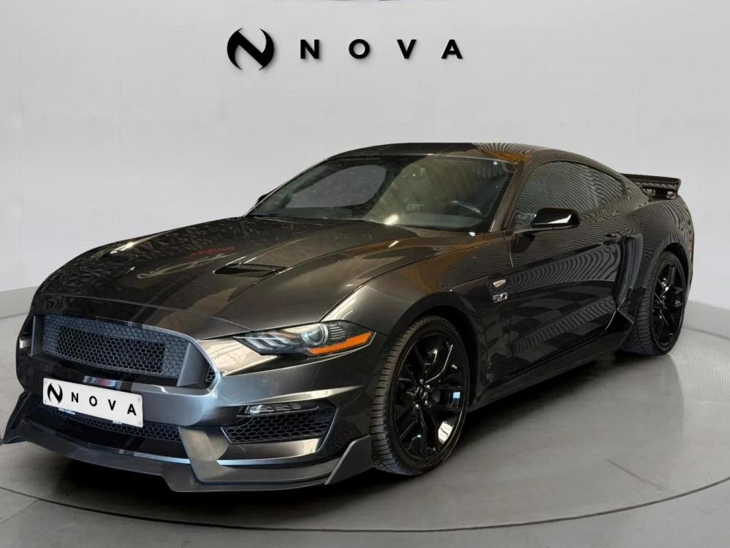 Ford Mustang - Photo 1