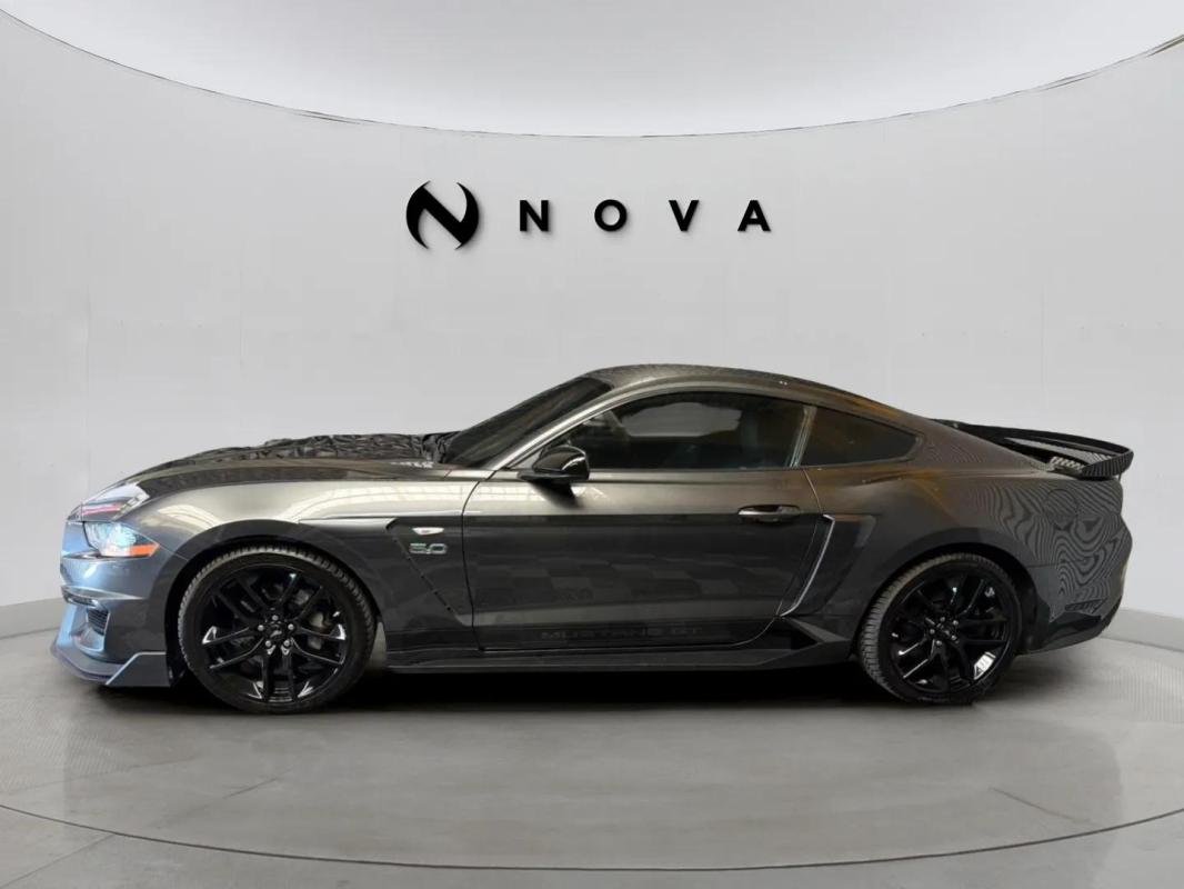 Ford Mustang - Photo 2