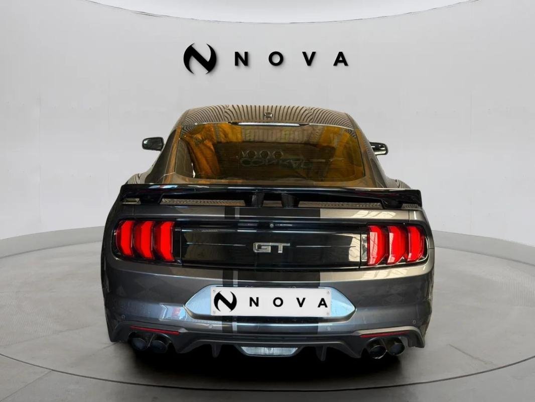 Ford Mustang - Photo 4