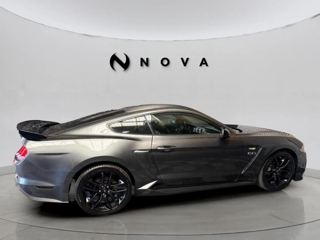 Ford Mustang - Photo 8