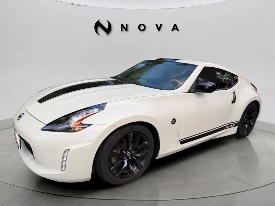 Nissan 370Z - Photo 2