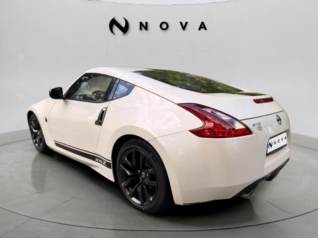 Nissan 370Z - Photo 6
