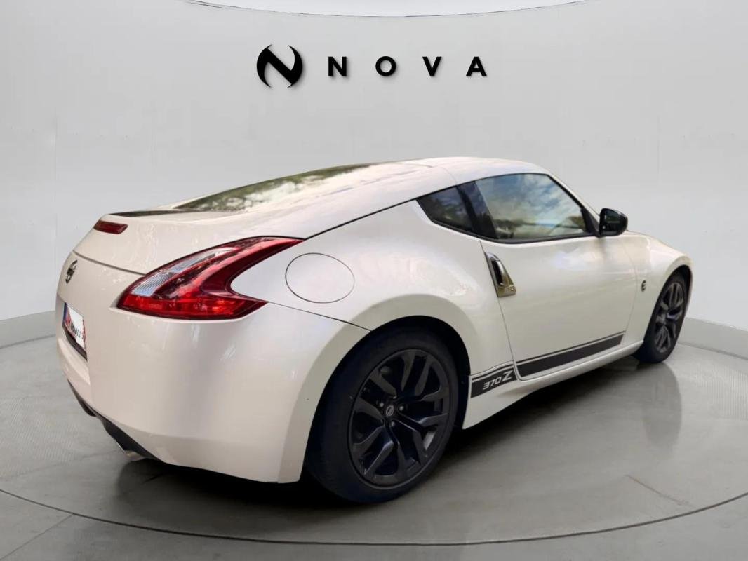 Nissan 370Z - Photo 8