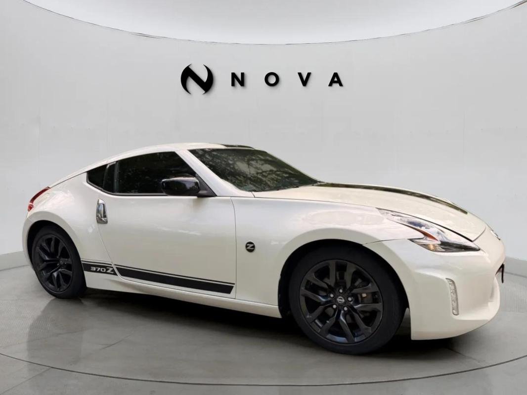 Nissan 370Z - Photo 9